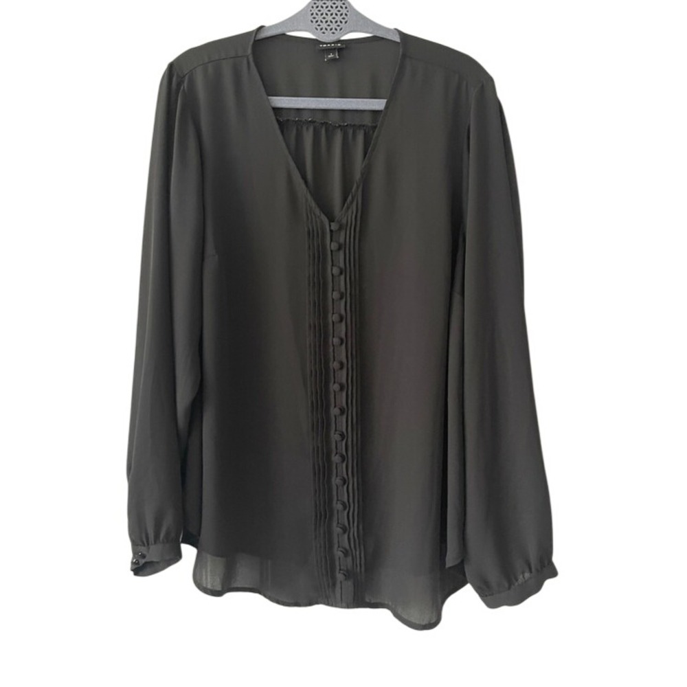 Torrid Black Button Front V Neck Blouse Size 1